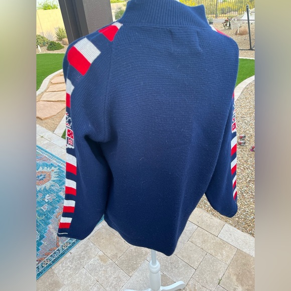 Vintage Jersild preppy knit sweater with coat of arms sleeve details - Picture 7 of 15